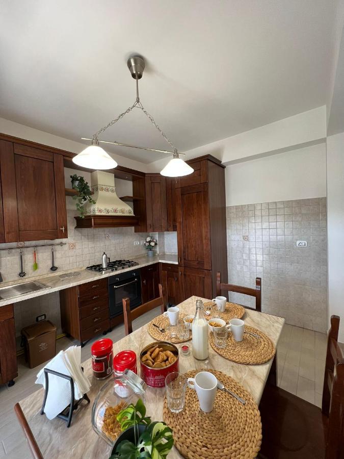 Apartamento La Torretta LʼAquila Exterior foto