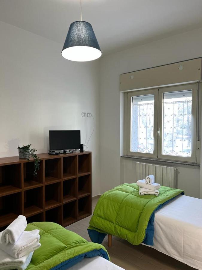 Apartamento La Torretta LʼAquila Exterior foto