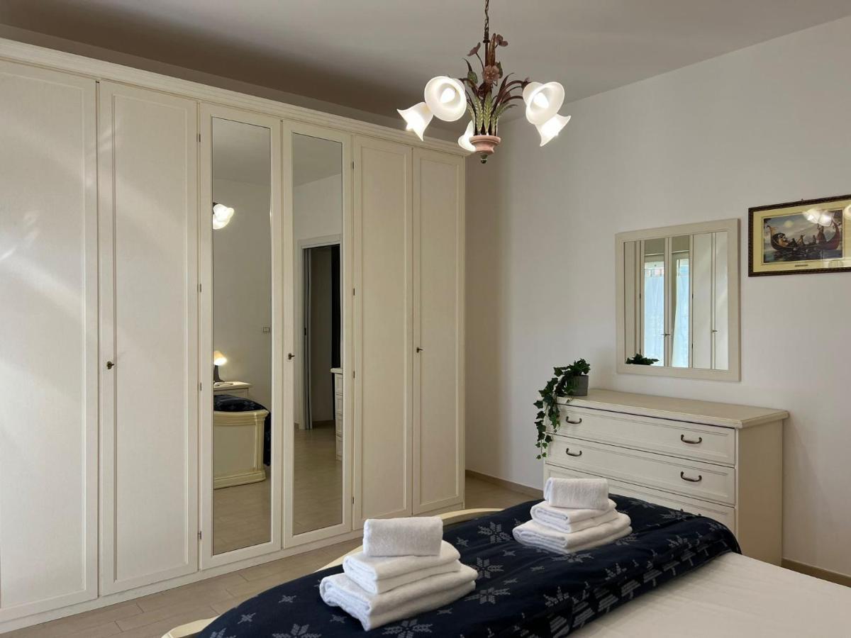 Apartamento La Torretta LʼAquila Exterior foto